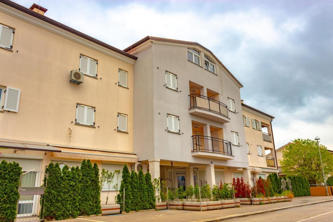 Apartment Botic Poreč Buitenkant foto