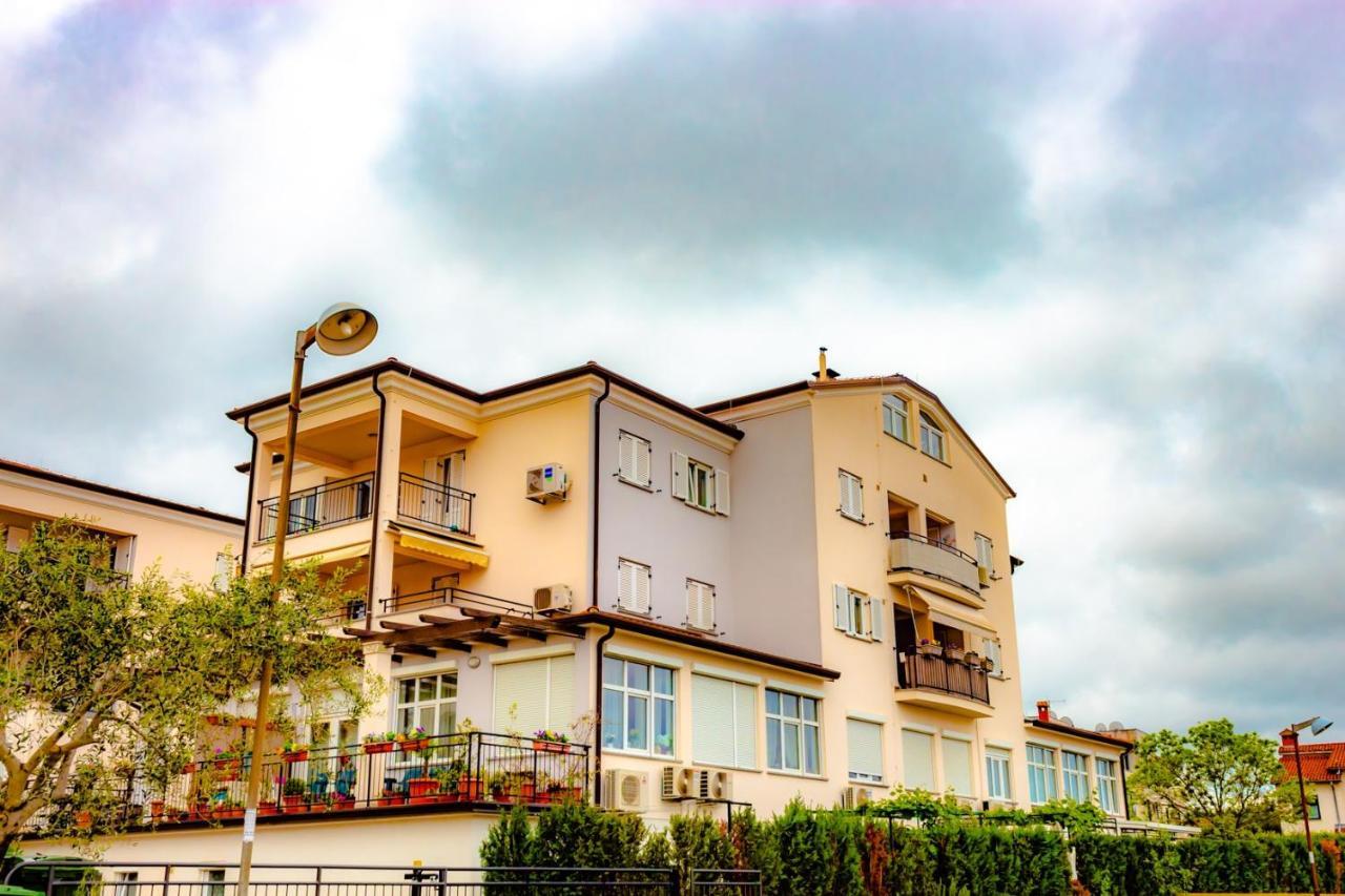 Apartment Botic Poreč Buitenkant foto